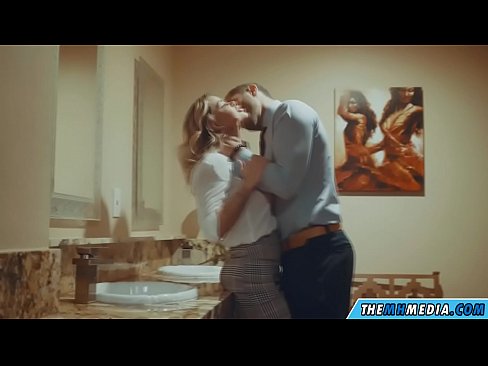 ❤️ Вақте ки як малламуй busty шумо дар як ҳоҷатхона ҷамъиятӣ seduces ☑ Порнои мақъад дар tg.pornado-co.ru ❌️❤